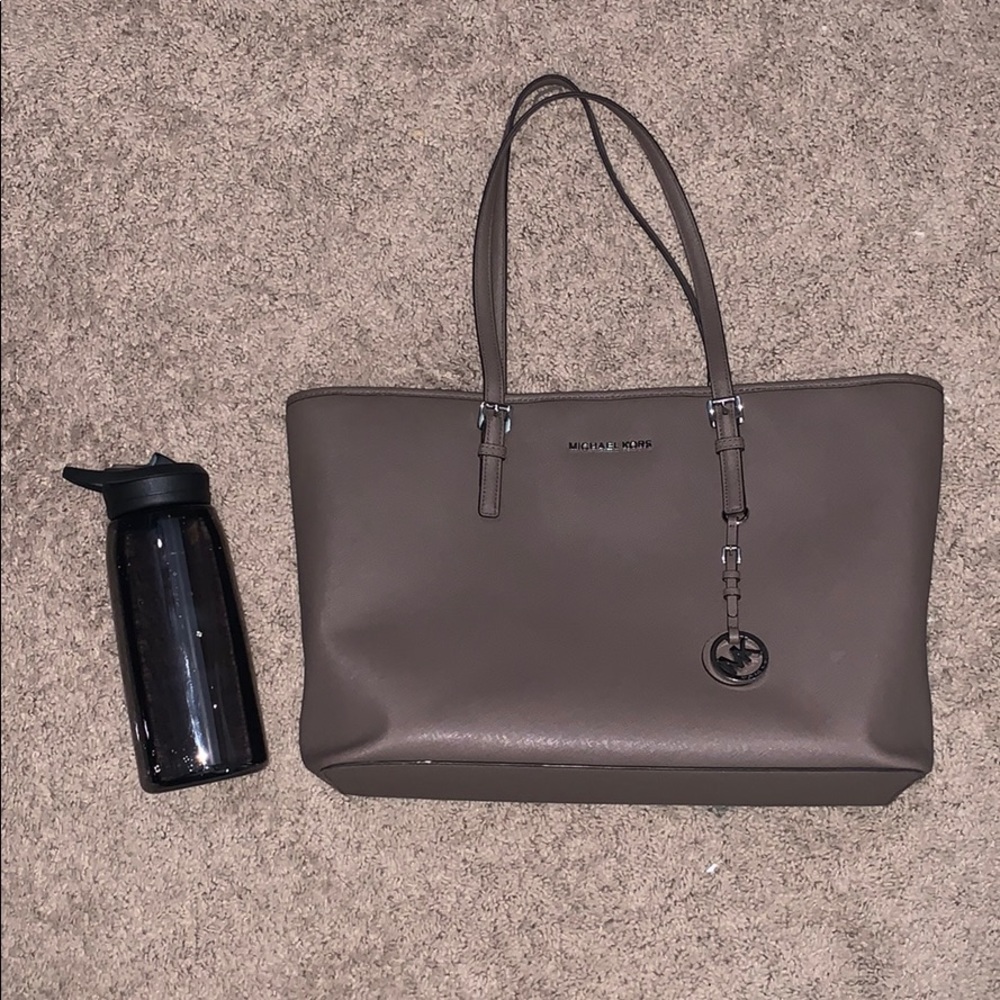 Michael kors large tote